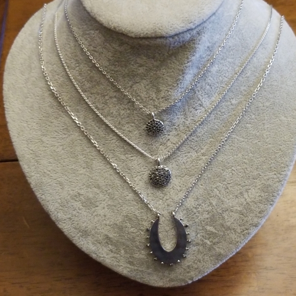Three strand Lucky Brand silver necklace - Picture 2 of 8